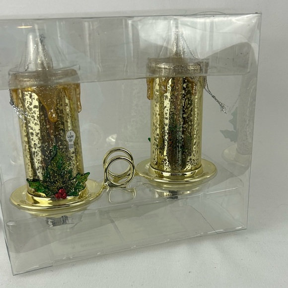 NWT 2 Packs of 2 Candle Decor Battery Clips Gold Sparkle Holly Holiday Christmas - Picture 1 of 11